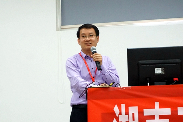 2019年5月 参加87978797威尼斯“凝心聚力，共谋发展”主题研讨会并做专题报告_副本.jpg