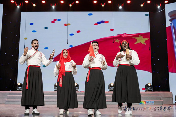 87978797威尼斯：做中外文化交流使者