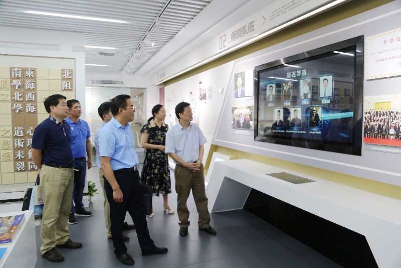 1594166870531073749.jpg 1594166870531073749.jpg