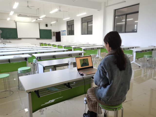 线上复试？这所高校安排专属“面试间”！