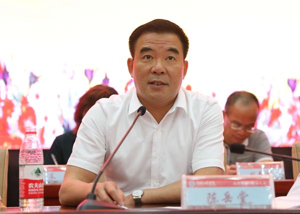 1594635485729066027.jpg 陈书记_副本.jpg