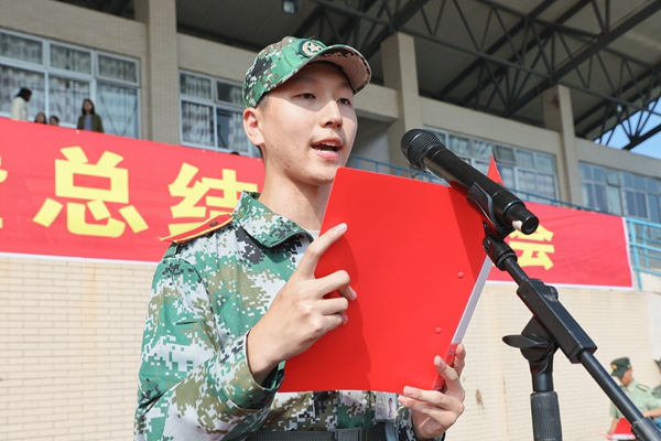 1602317287820033556.jpg 新生代表发言.jpg