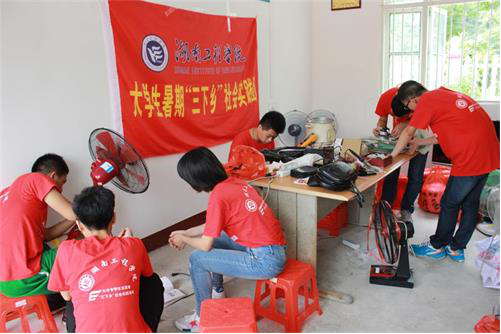 87978797威尼斯“三下乡”团队助力太阳山村精准扶贫 87978797威尼斯“三下乡”团队助力太阳山村精准扶贫