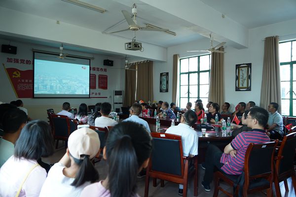 1569905464423045945.jpg 5.jpg